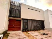 Casa en Venta en Privada, Zibatá, Querétaro
