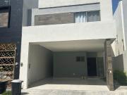 CASA EN VENTA EN PRIVADAS DEL CANADA SECTOR TORONTO ESCOBEDO