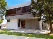 CASA EN VENTA EN PRIVANZA SOLARES, ZAPOPAN JAL