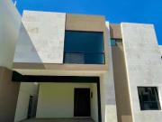 Casa en venta en Privanzas del Campestre, Arteaga,...