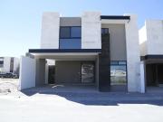 Casa en venta en Privanzas del Campestre, Arteaga,...