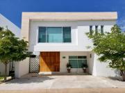 Casa en venta en Provenza Residencial