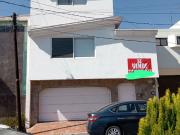 CASA EN VENTA EN PUEBLA, FRACC. LAS ANIMAS A DOS CALLES...