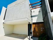 CASA EN VENTA EN PUEBLA LOMAS DE ANGELOPOLIS PARQUE COLIMA