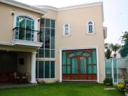 CASA EN VENTA EN PUERTA DE HIERRO