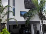 Casa en Venta en Puerta de Hierro, Monterrey, Nuevo León