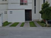 CASA EN VENTA EN PUERTA DE PIEDRA