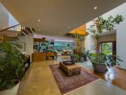 Casa en Venta en Puerta del Bosque con mucho jardín zona...