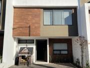 Casa en venta en Puerta Madero, Altozano, Morelia