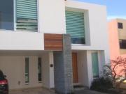 CASA EN VENTA EN PUERTA PARAISO, ATLIXCAYOTL, ZONA...