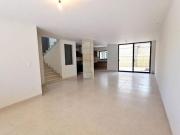 CASA EN VENTA EN PUNTA DEL ESTE CON 3 RECAMARAS, 3...