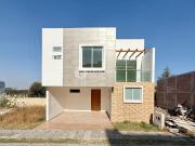 CASA EN VENTA EN PUNTA DEL SOL, ZONA SUR, C.U. PUEBLA