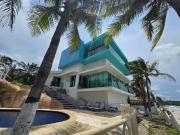 Casa en venta en Punta Mita frente al mar