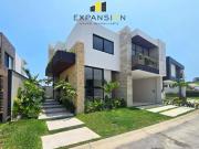 Casa en venta en Punta Tiburón