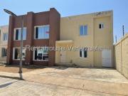 Casa en Venta en Punto Fijo Falcón 200 m2. 5 hab