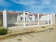 Casa en Venta en Punto Fijo Falcón 270 m2. 4 hab