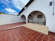 Casa en Venta en Punto Fijo Falcón 380 m2. 4 hab