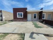 Casa en Venta en Punto Fijo Falcón 90 m2. 3 hab