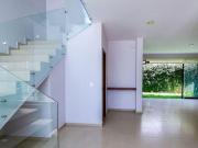 CASA EN VENTA EN PUNTO SUR!