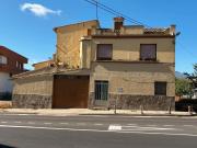 Casa en venta en Quel. Casa con bajera, merendero y...
