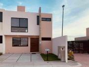 CASA EN VENTA EN QUERÉTARO A 10 MIN DE LOS ARCOS