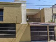 Casa En Venta En QUERETARO COL. LOS ALCANFORES CON 4...