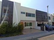 Casa en Venta en Querétaro Zen House El Marqués 4...