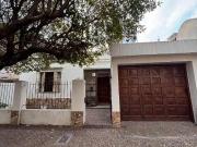 Casa en venta en Quilmes Centro