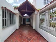 casa en venta en quinta bosch. Cod V12578