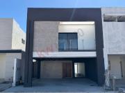 Casa en venta en Quintas la Cima, Torreón, Coahuila de...