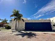 Casa en venta en Racquet Club II Sección Norte,...