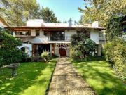 Casa en venta en Rancho San Francisco | 643 m², jardín y...