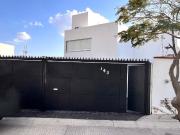 CASA EN VENTA EN REAL DE JURIQUILLA