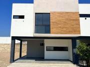 CASA EN VENTA EN REAL DE PALMAS MODELO MILANO