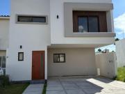 CASA EN VENTA EN REAL DEL BOSQUE CORREGIDORA CASA EN VENTA EN REAL DEL BOSQUE CORREGIDORA