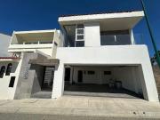 Casa en Venta en Real del Mar Cerca de Baja Malibu, San...