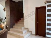 Casa en Venta en Real del Nogalar | Equipada con Alberca...