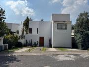 Casa en venta en Real Esmeralda sin vecino atras ni del...