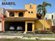 Casa en Venta en Real Vista Hermosa Colima cerca... Casa en Venta en Real Vista Hermosa Colima cerca...