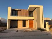 CASA EN VENTA EN RESERVA SANTA MONICA