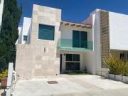 CASA EN VENTA EN RESIDENCIAL VISTA MARQUES PUEBLA