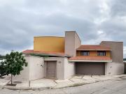 RESIDENCIA EN VENTA EN COLONIA GUADALUPE ESQUINA...