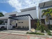 Casa en venta en Residencial Aqua Av. Huayac?n Canc?n