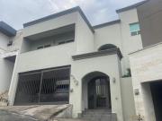 CASA EN VENTA EN RESIDENCIAL CATALONIA, ZONA SAN JERONIMO