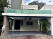 CASA EN VENTA EN RESIDENCIAL CUMBRES