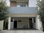 Casa en Venta en Residencial Cumbres la Joya