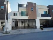 Casa en venta en Residencial de la Sierra, Cancún, Nuevo...