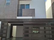 Casa en venta en Residencial de la Sierra, Monterrey,... Casa en venta en Residencial de la Sierra, Monterrey,...