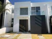 Casa en venta en Residencial el Refugio, Querétaro