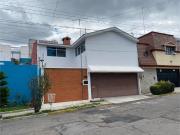 Casa en Venta en Residencial Esmeralda, a 2 cuadras del...